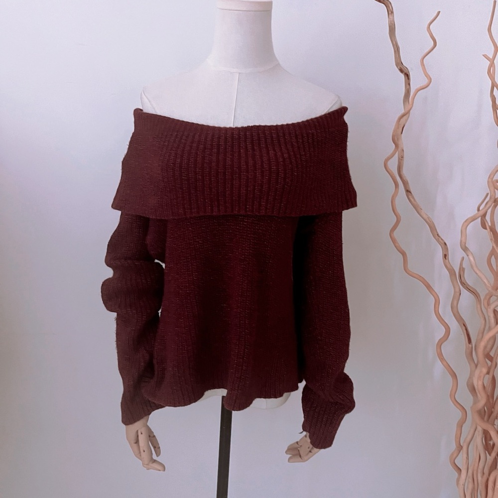 BOSTON PROPER COLD SHOULDER COWL NECK SWEATER WITH SPARKLE DETAILING ⭐️